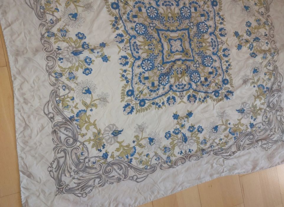 100% jedwab apaszka 84x84 błekit