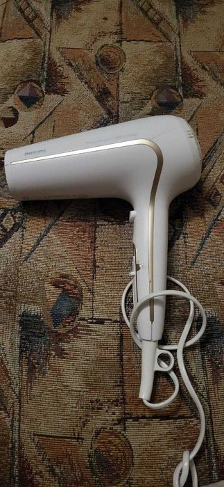 Фен Philips ThermoProtect 2200W ionic