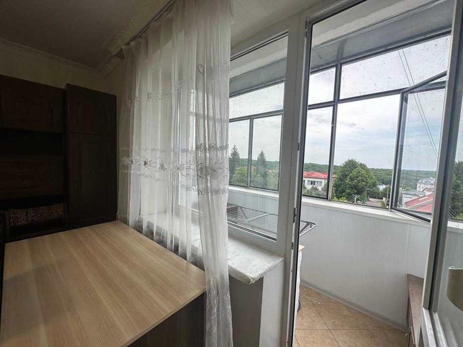 Продаж 4 кім квартири в цегляному будинку вул Медової Печери (Пасічна)