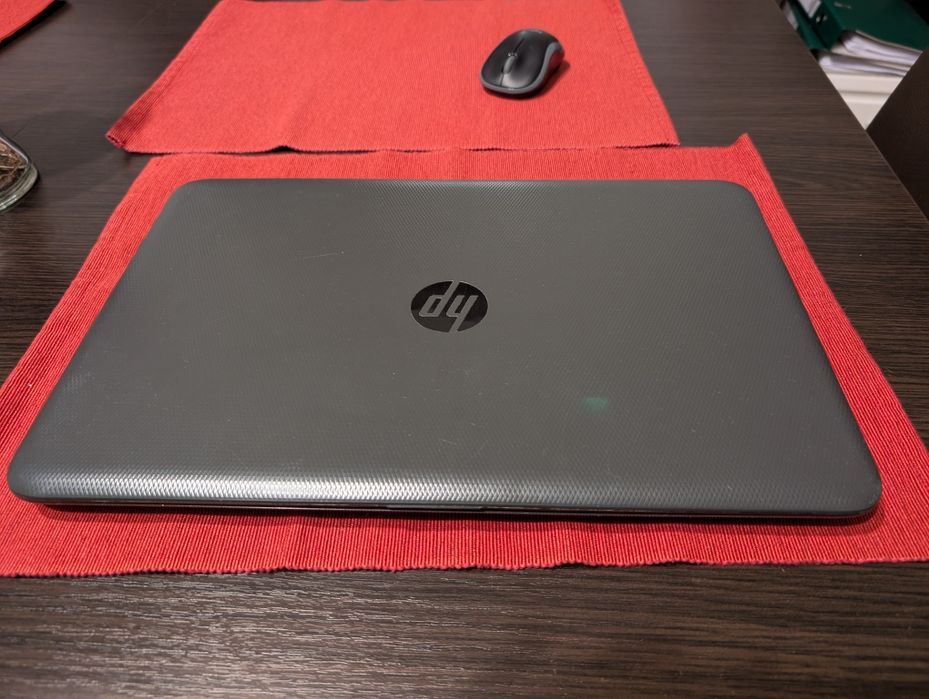 Laptop HP 250 G4, i5-6200U, 8GB RAM, R5 M330, SSD 240GB