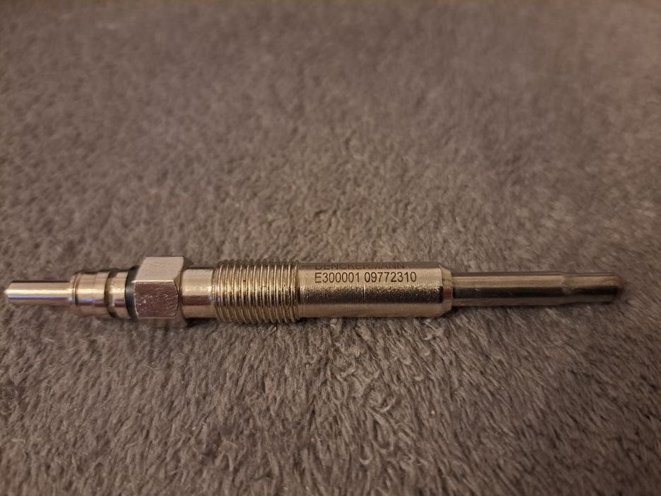 Świece żarowe Denckermann nowe.