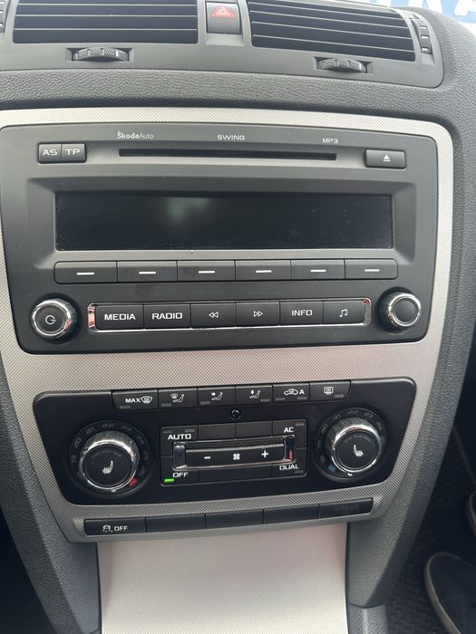 Skoda Octavia 2011 VIN TMBGK61Z1C8011152 фото оголошення 6 з 8