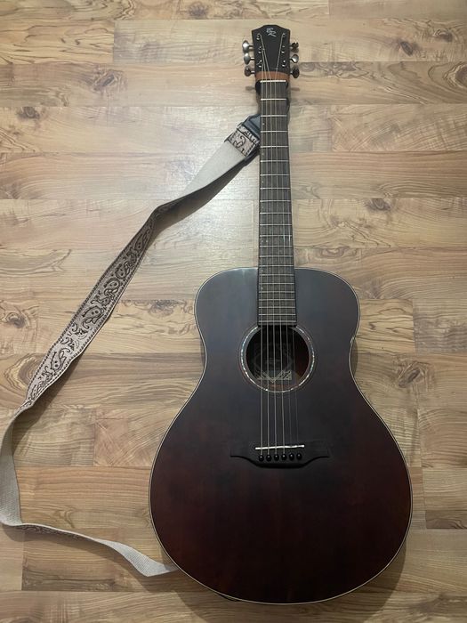 Guitar akustyczna Baton Rouge X11LS/F-SCR