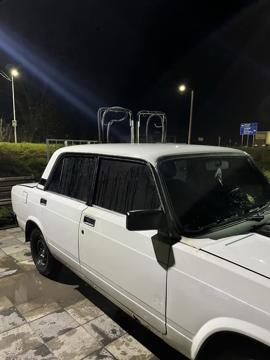 ПРОДАЖ . ВАЗ 2105 1.5 бензин