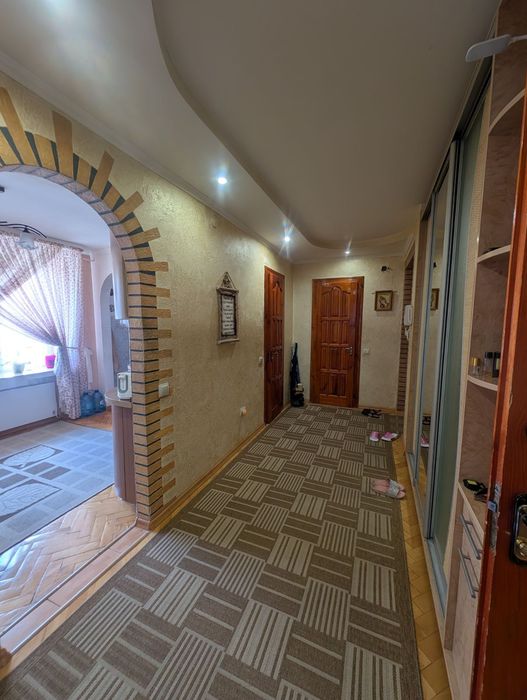 Продам 3 кімнатну квартиру