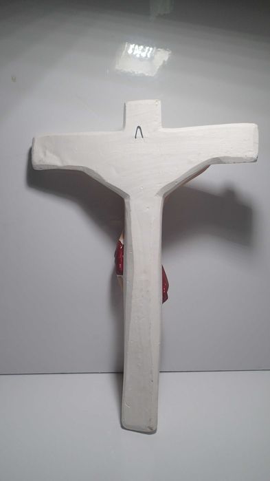 Crucifixo  antigo em gesso
