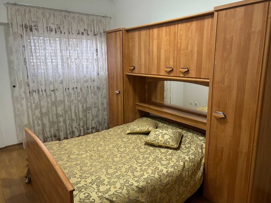 Cama Box Queen Size c/ Armários Laterais + Colchão Premium