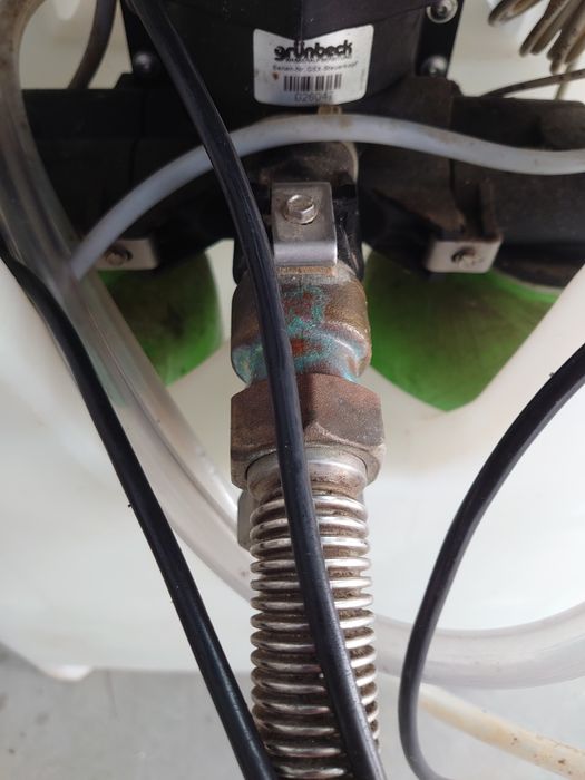 Sprzedam zmiękczacz wody.