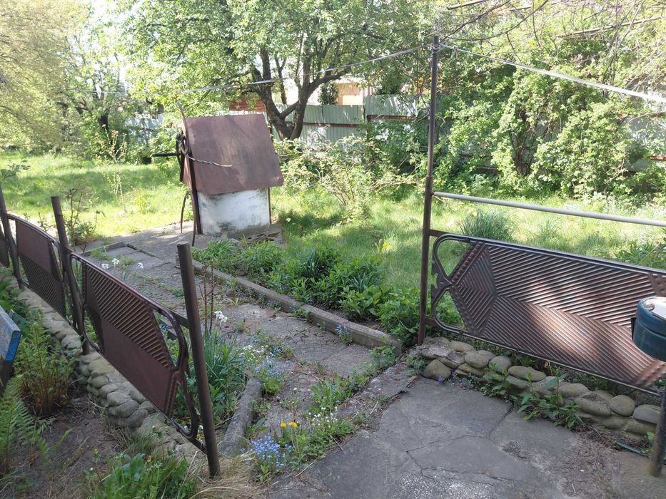 Продається великий будинок 170 кв.м в селі Вислобоки  - за 12 км від Львова