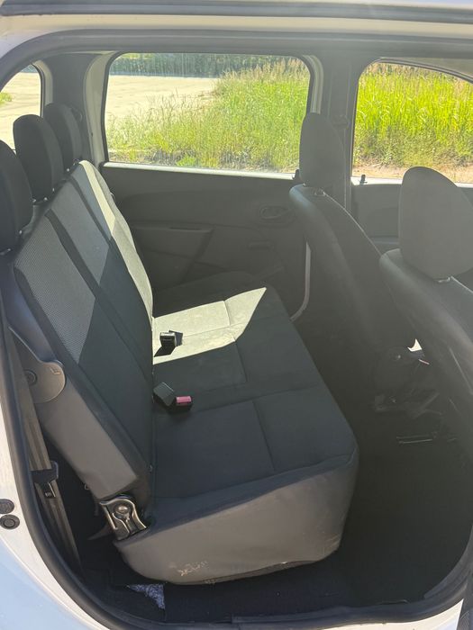 Dacia Lodgy 1.6 benzyna , FV 23%