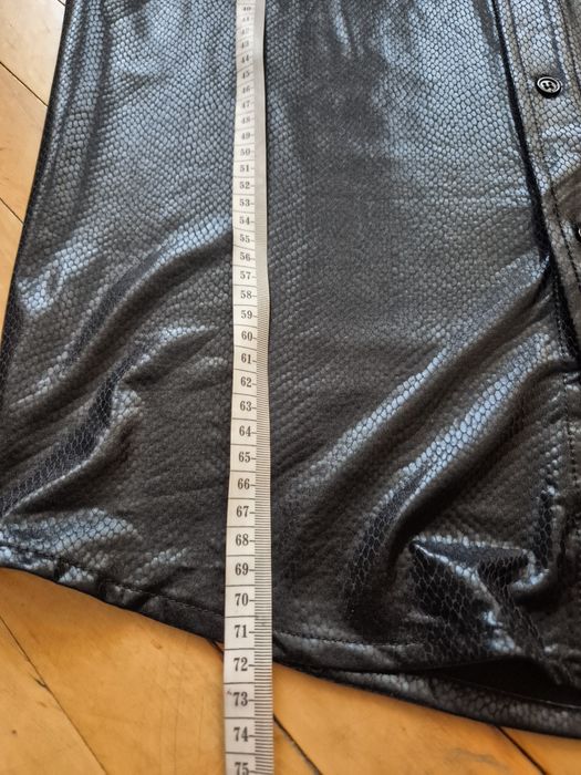 Сорочка з рептильним текстурним візерунком чорна