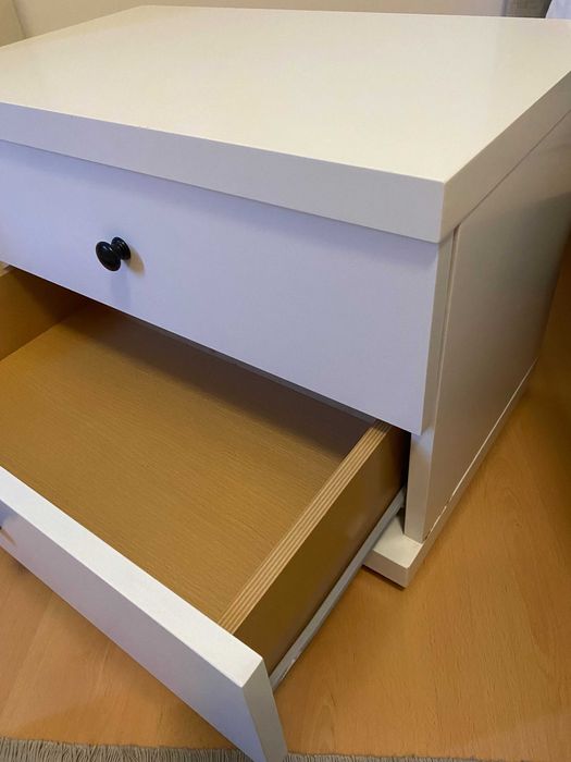 Mesa de cabeceira64586140354562121