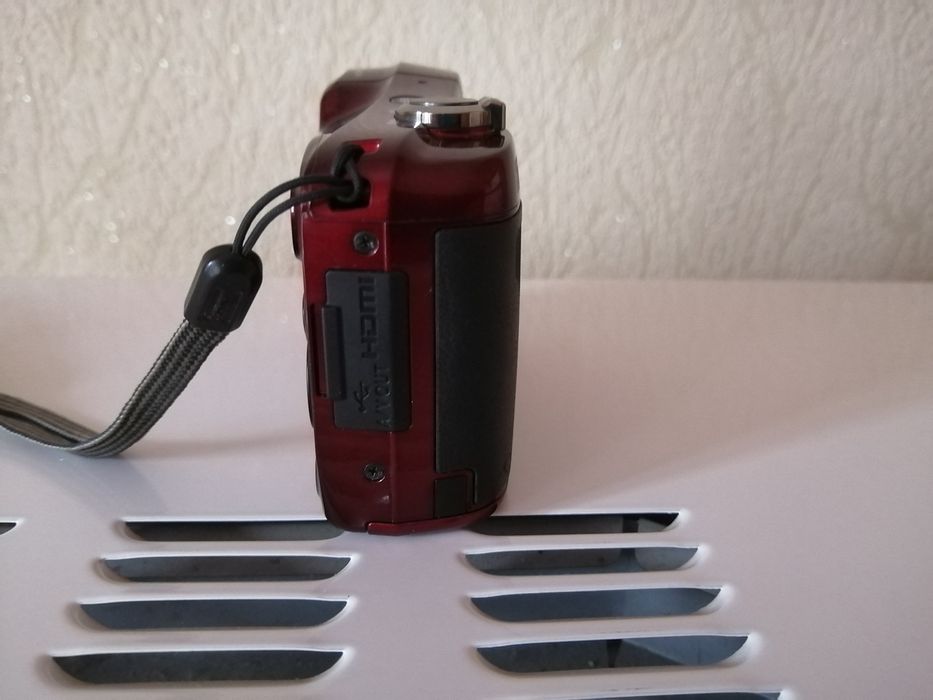 Цифровий фотоапарат Nikon coolpix