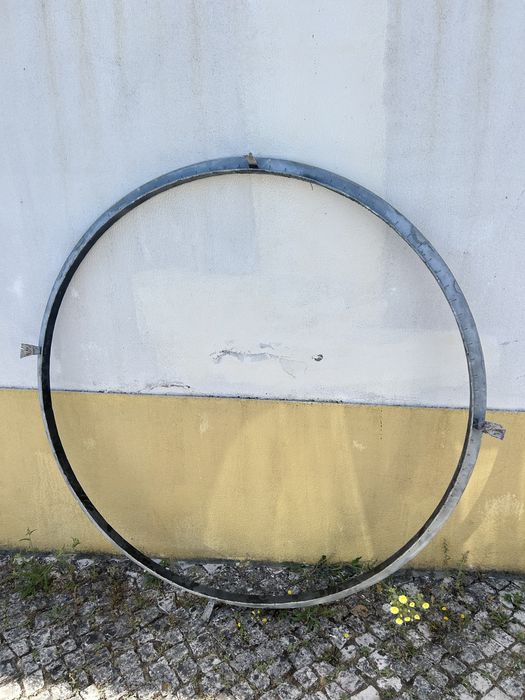 Escada em Caracol em Ferro — 1,6 m de diâmetro, 3 m de altura