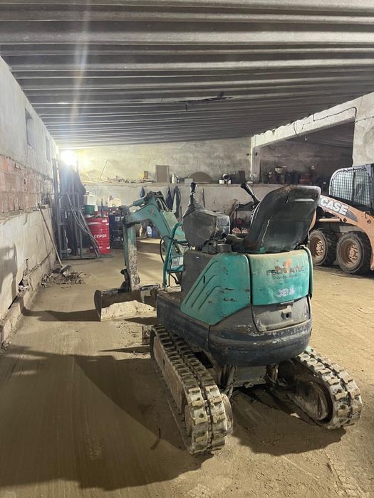 Mini giratoria kobelco sk09