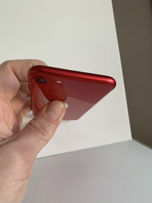 iPhone SE 2020 64gb Red