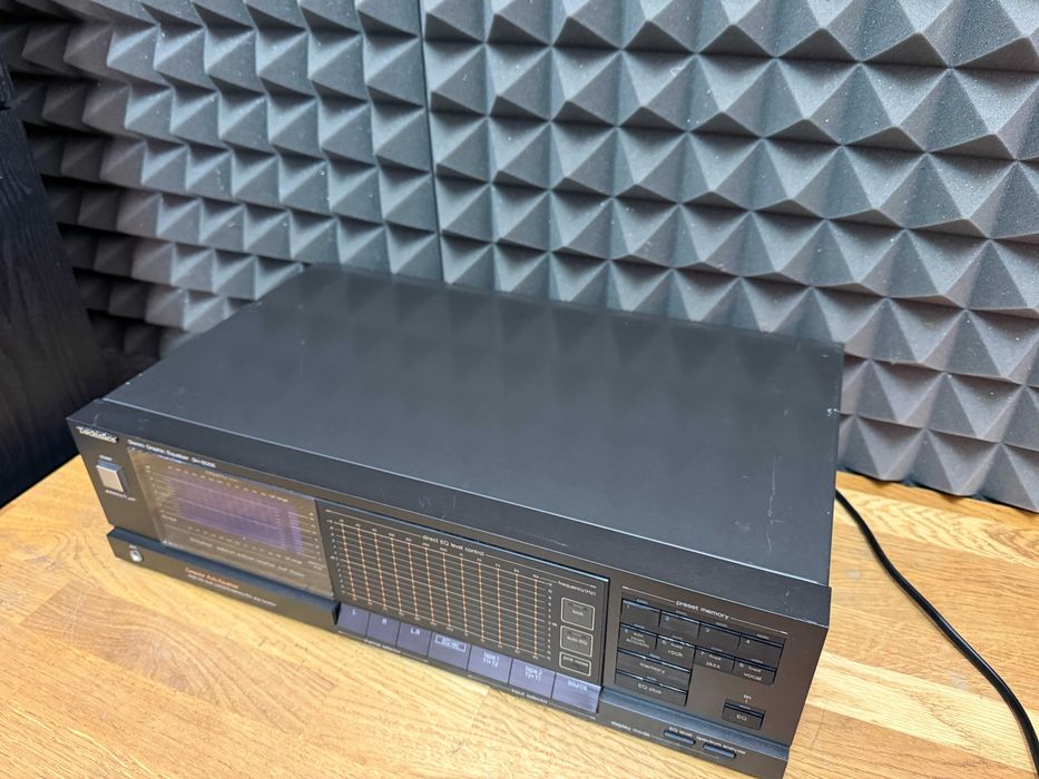 Korektor graficzny Technics SH-8066