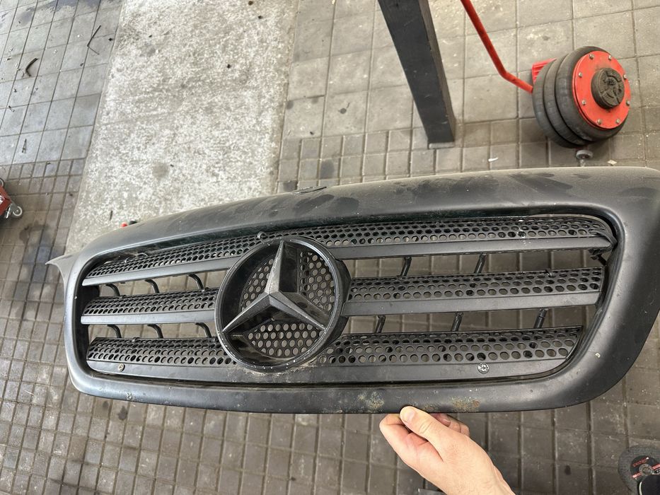 Решетка в капот Mercedes ML 163 1997-2005
