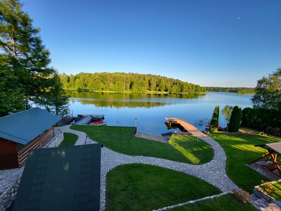 Dom domki nad jeziorem w Przewiezi Augustow sauna bania plaza lakeview