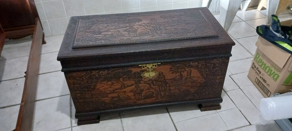 Arca de madeira vintage
