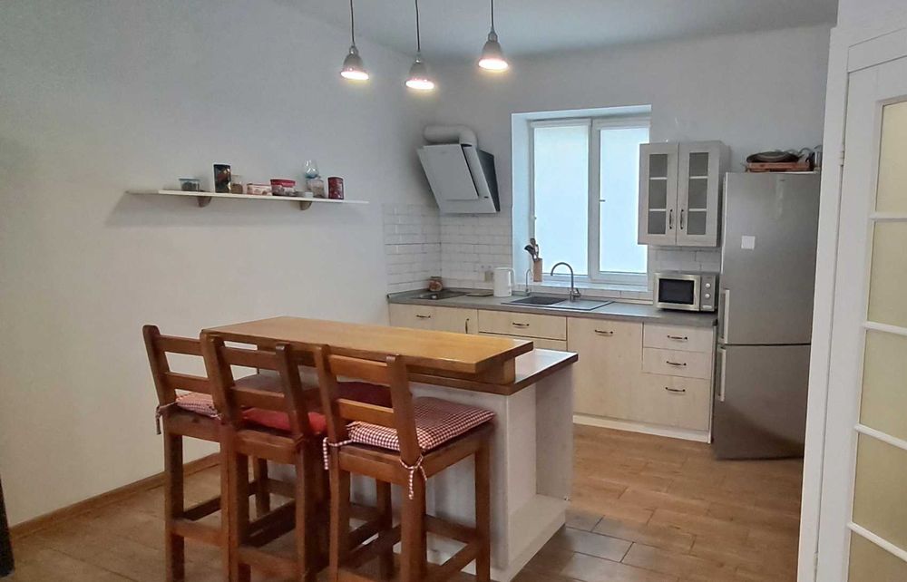 Оренда будинку з Каміном, Дмитрівка