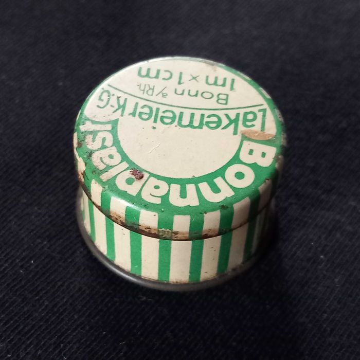 Antiga caixa redonda