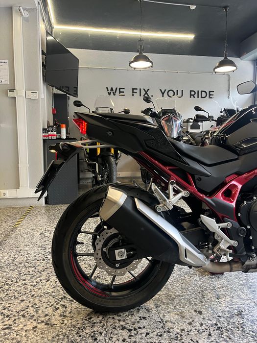 Honda CB 750 A Hornet, de 2025 Irrepreensível com 9049 Kms