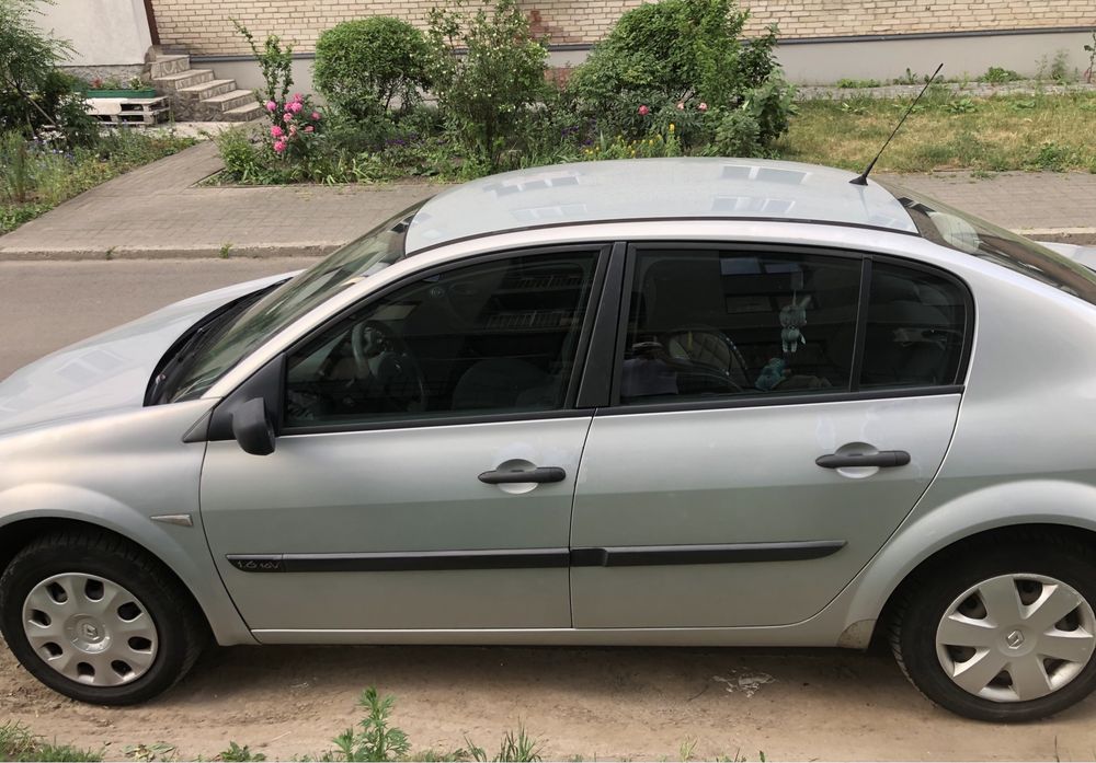 Рено меган 2  1.6 к4к 2003р