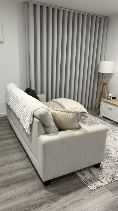 Sofá Ikea com chaise longue