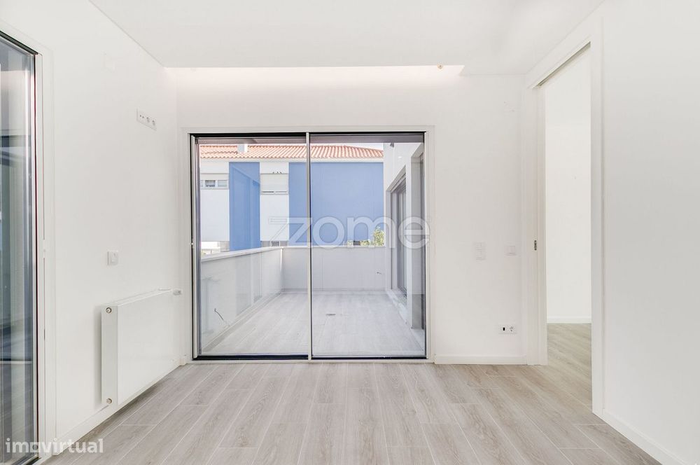 Moradia T3 com Piscina e Jardim no Zambujeiro – Alcabideche