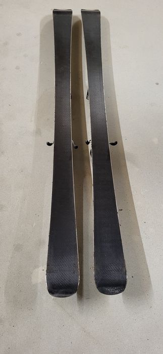 Narty zjazdowe Elan mag6