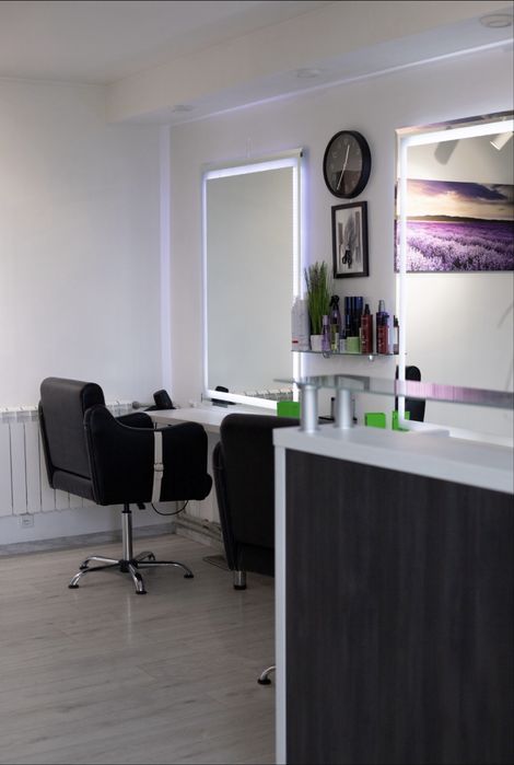 Пропонуємо  робоче місце для перукаря