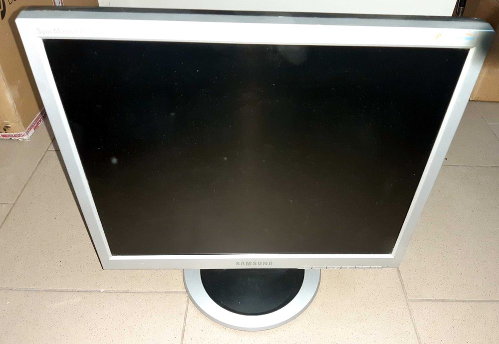 Monitory Samsung 710N i 720N