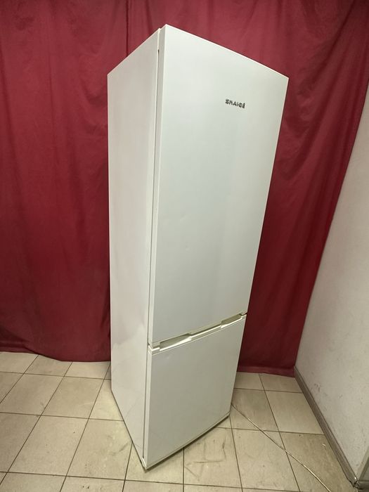 Холодильник Snaige 190/60/60