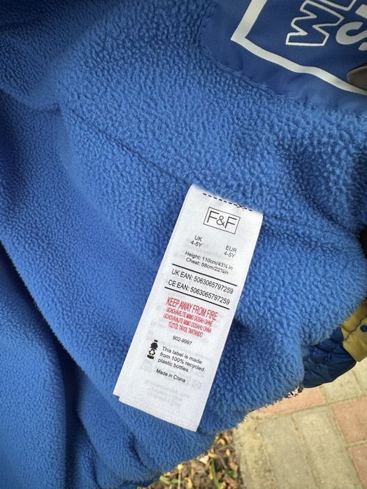 Куртка для дівчинки 4-5 років