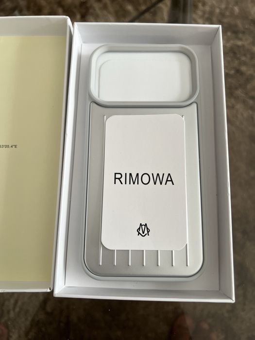 Capa Rimowa  iphone 17 pro max