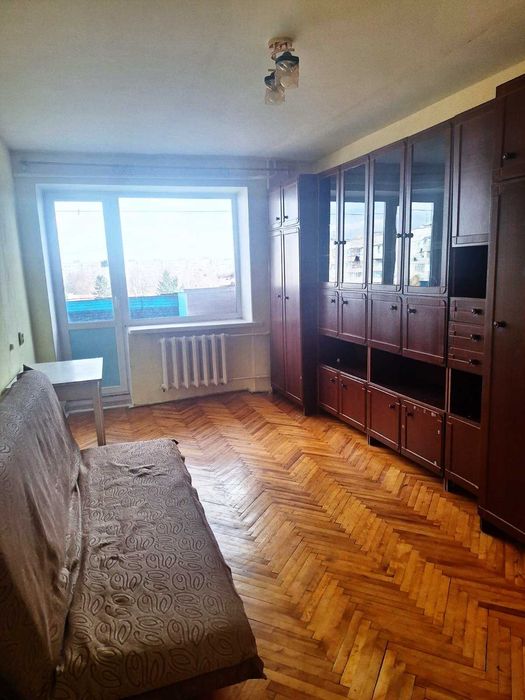| Продаж 1-кімнатної квартири • Ювілейний • Цегла • 35800$