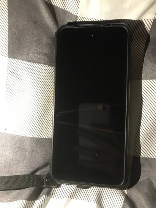 Продам телефон, был в использовании . 
Основные характеристики
Состоян