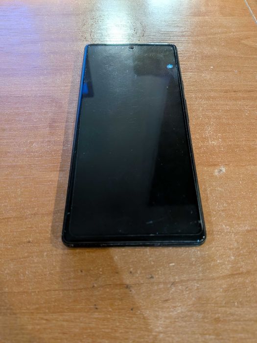 Smartfon Google Pixel 6a