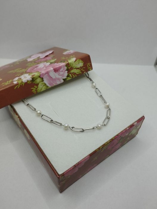 Srebrny naszyjnik z perełkami, próba 925, długość 41-44 cm