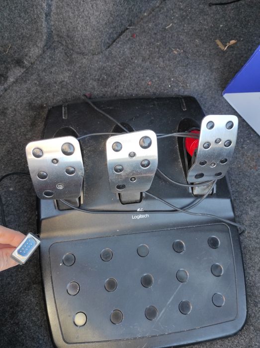 Pedały logitech sprzęgło gaz hamulec