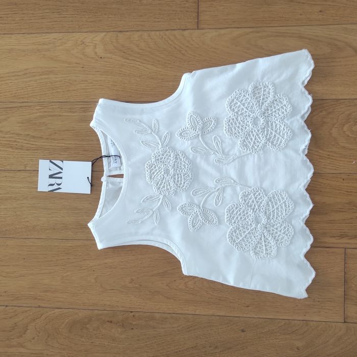 122 NOWA Zara bluzka koszula koszulka biała haftowana hafty bluzeczka