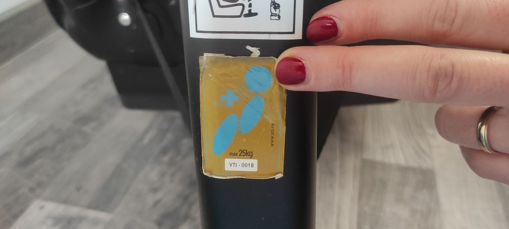 Fotelik samochodowy axkid move 9-25kg rwf