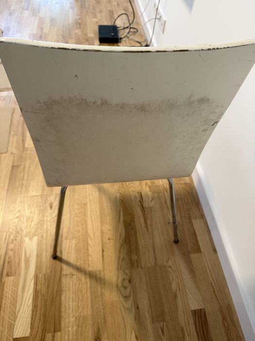 Krzesła używane do renowacji