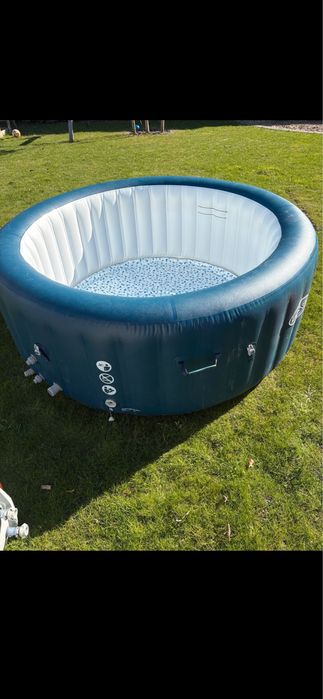 Jacuzzi lay z spa z wlan