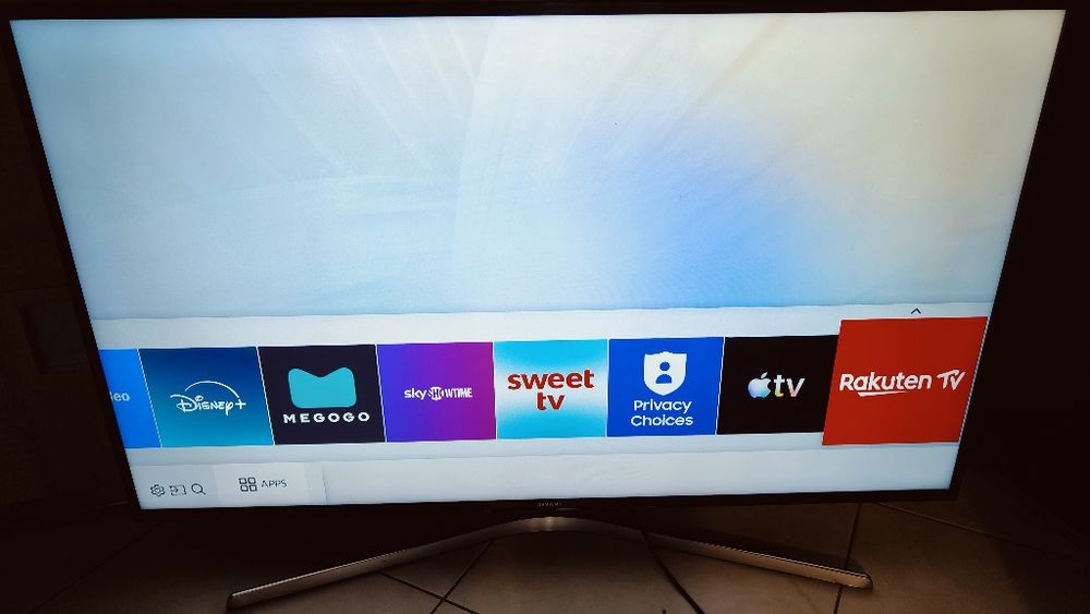 Samsung 55cali 4K UHD smart tv z Wi-Fi i dekoderem dvb-t2