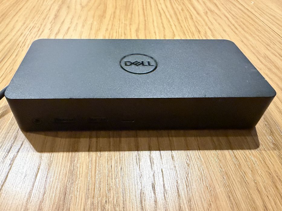 Uniwersalna stacja dokująca DELL D6000 USB-C USB-A z DisplayLink działa z MacBookiem