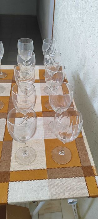 Serviço de 50 Copos e Garrafa