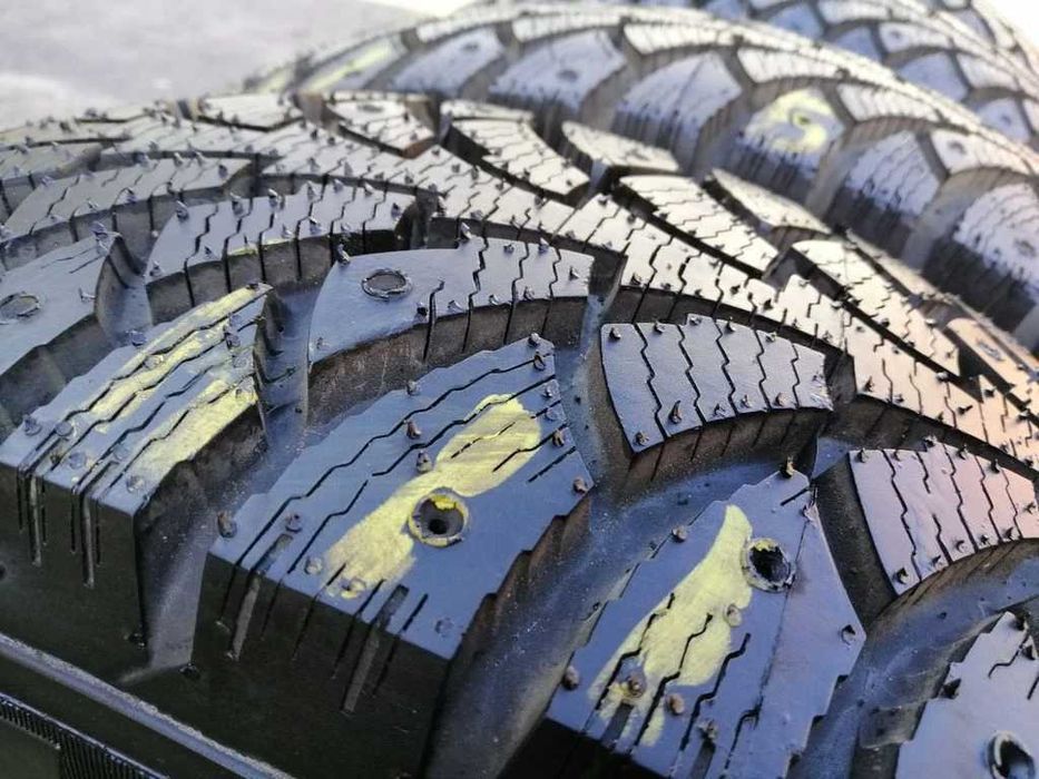 175/65 R15 84T Profil Alpiner зима 4 штуки Шини б/у