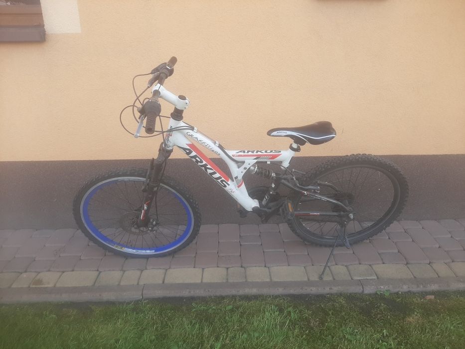 Fajny młodzieżowy rower Arkus Graffiti 405 koła 24